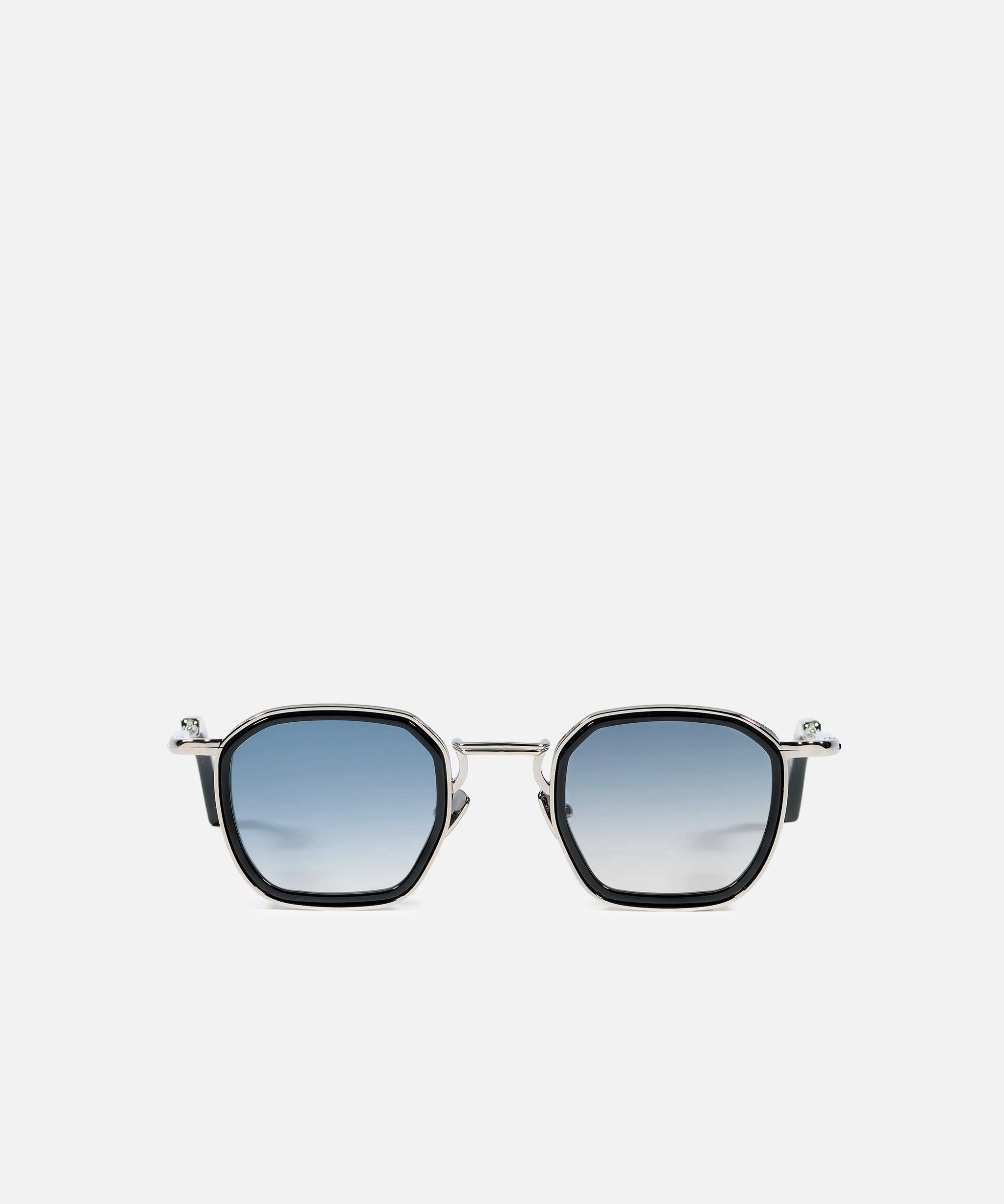Leo - C301